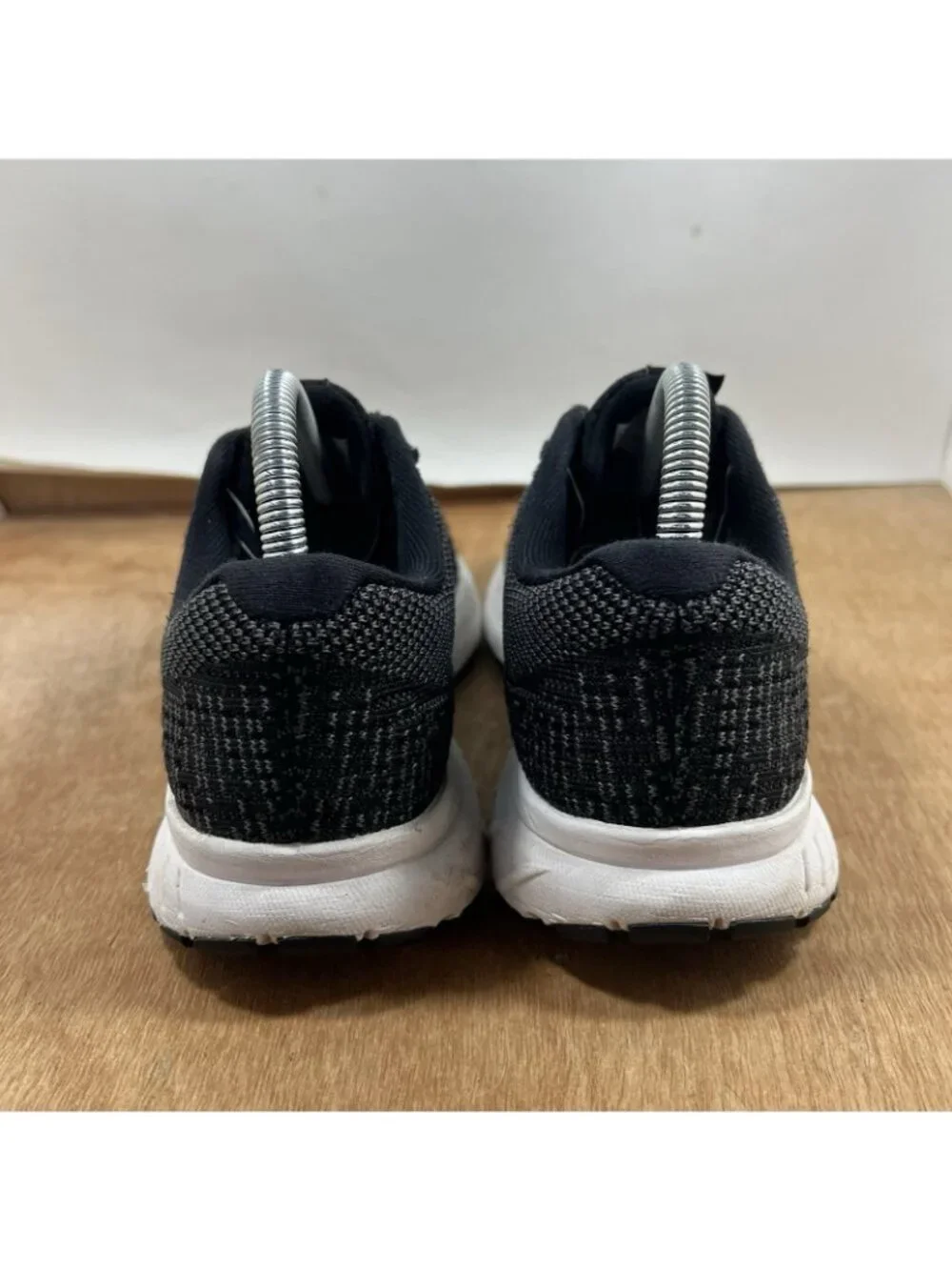 Brooks Revel 3 Women's Size 8.5 B (Medium) Running Shoes Black
